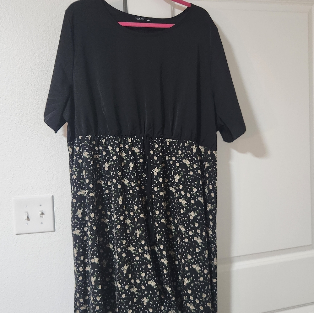 SHEIN Black and Cream Floral Dress